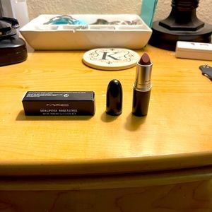 Mac Satin Lipstick